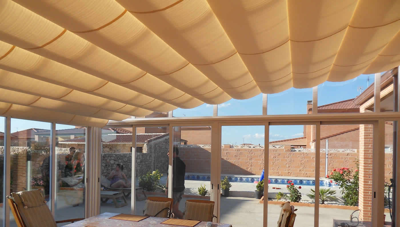 Cerramientos plegables de aluminio