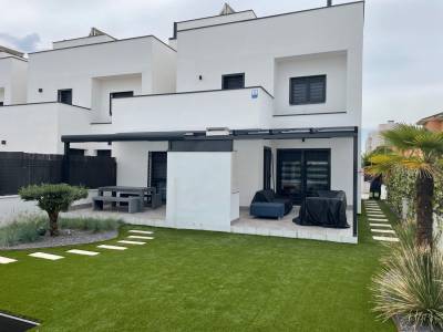 Cerramientos de terrazas en Madrid: Disfruta de tu espacio todo el año 7