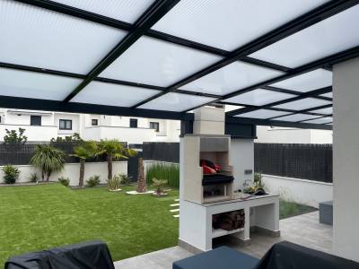 Cerramientos de terrazas en Madrid: Disfruta de tu espacio todo el año 4