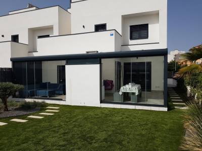 Cerramientos de terrazas en Madrid: Disfruta de tu espacio todo el año 2